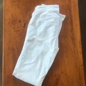 White Abercrombie skinny jeans